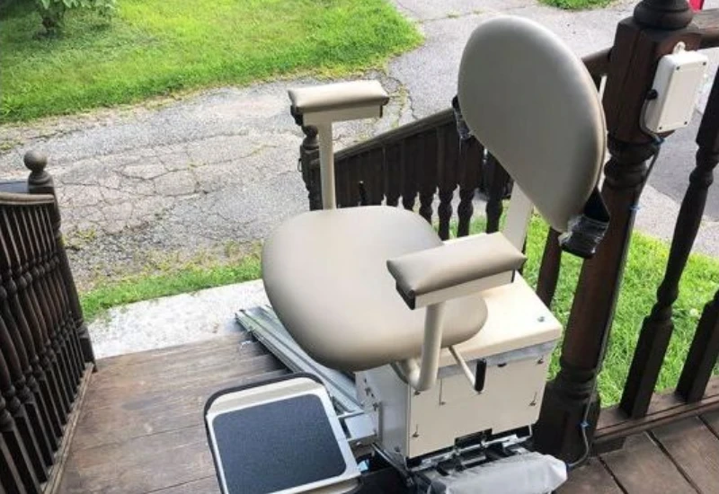 Outdoor Stairlift